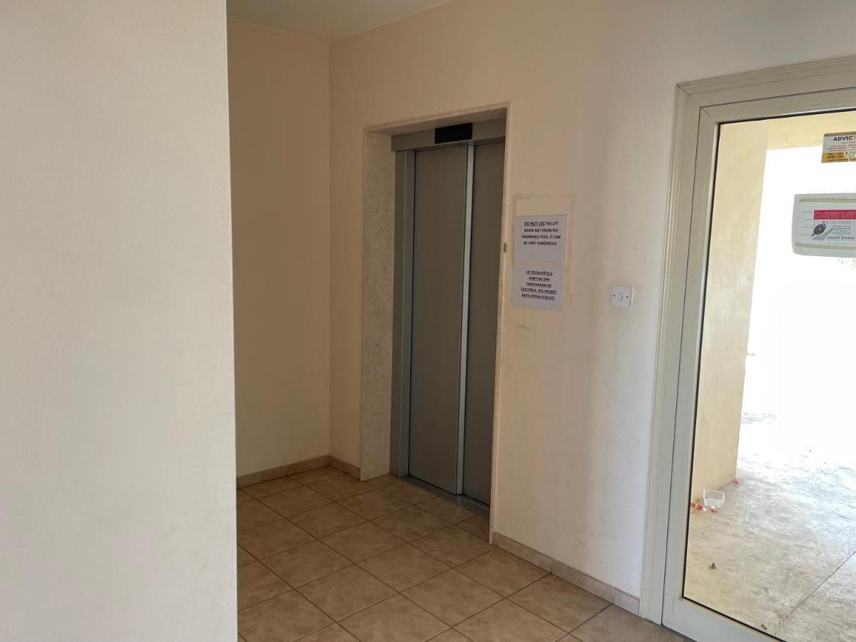 Kings Resort 1 Bedroom Apartment Paphos ภายนอก รูปภาพ